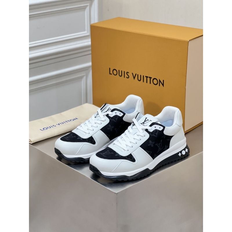 l**is V*t*n sneakers